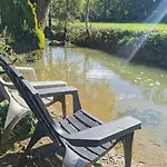 La Roulotte Des Nuits Etoilees Du Moulin * Sainte-Orse